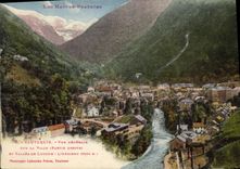CPA Cauterets Vue generale sur la Ville Partie droite et Vallee de Lutour 