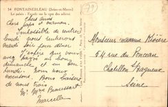 CPA Fontainebleau Seine et Marne Le Palais Facade sur la cour des adieux 