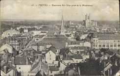 CPA Troyes Panorama Est Vue prise de la Madeleine 