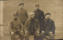 CARTE PHOTO Hommes Soldats Militaria