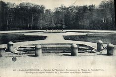 CPA Foret de Compiegne Clairiere de l'Armistice Emplacement du Wagon du Marechal Foch 