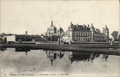 CPA Chateau de Chantilly Vue prise a l'est 