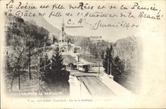 CPA Lourdes Pont Neuf Vue de la Basilique Tramway