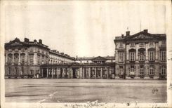 CPA Le Palais de Compiegne 