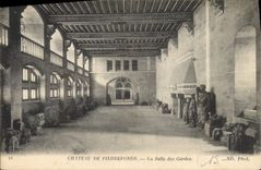 CPA Chateau de Pierrefonds La Salle des Gardes 