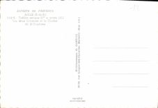 CPM Arles B du R Theatre antique Les deux Colonnes et le Clocher des St Trophime 