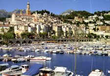 CPM Menton Un coin du port et le vieille ville 