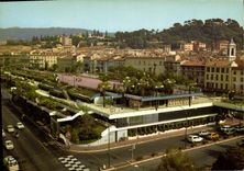 CPM Nice Les jardins suspendus devant la vieille ville 