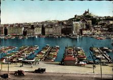 CPM Le Carrefour du Monde Marseille le Vieux Port 