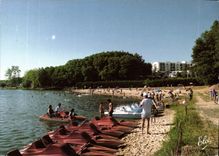 CPM Saint Paul les Dax le Lac de Christus la plage et les Pedalo