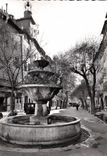 CPM Grasse la Place aux Aires et la Vieille Fontaine Parfumerie Honore Payan Grasse 