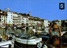 CPM Cannes le Port et le Quai St Pierre 