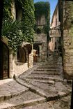 CPM Saint Paul de Vence la Rue centrale 