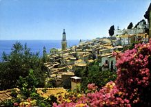 CPM La Cote d'Azur Menton vue generale sur la vieille ville 
