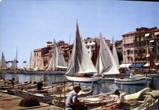 CPM Cannes Cote d'Azur le vieux port Bateaux Pecheurs Peche