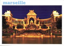 CPM Marseille Bouches du Rhone France Le Palais Longchamo illumine 