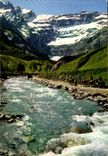 CPM Les Pyrenees Gavarnie Le Cirque le Gave et Caravane en route vers le Cirque 