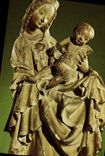 CPM Kunsthistorisches Museum Wien Plastiksammlung La Vierge et l'Enfant dite de Krumau 