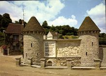 CPM Falaise Calvados la Fontaine d'Arlette 