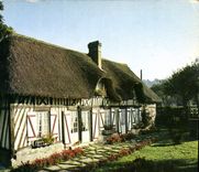CPM La Normandie Pittoresque Chaumiere 