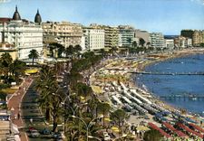 CPA la Cote d'Azur Cannes les Palaces de la Croisette et la Plage 