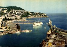 CPM Nice Le Port et le Cap de Nice L'Arrivee du Courrier de Corse 