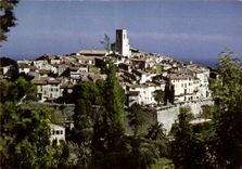 CPM Saint Paul de Vence Alpes Maritimes Vue generale en arriere plan la mer 