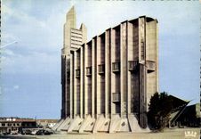 CPM Cote de Beaute royan Charente Maritime l'eglise Notre Dame Arch G 
