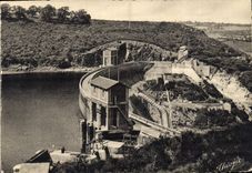 CPM Barrage d'Eguzon Chambre des vannes Debit par de Chacune 