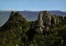 CPM Paysages de Savoie la Dent du Chat dominant le Lac du Bourget au fond le Mont Blanc 