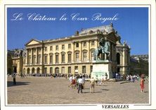 CPM Le Chateau la Cour Royale Versailles 