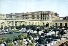 CPM Palais de Versailles Le Chateau et l'Orangerie 