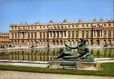 CPM Versailles Chateau facade Ouest 