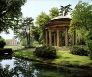 CPM Versailles La Temple de l'Amour 