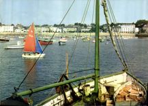 CPM Saint Quay Portrieux C du N Le Port 
