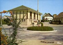 CPM Le Valdahon Doubs Centre ville et mairie 