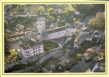 CPM Bourdeilles Dordogne Le Chateau 