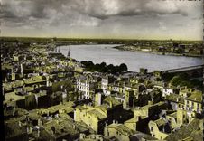 CPM Bordeaux Vue Panoramique de la Rade 