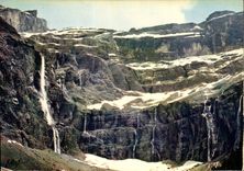 CPM Les Pyrenees Gavarnie Hautes Pyrenees le Cirque et la Grande Cascade 
