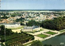 CPM Rambouillet Yvelines Le Chateau residence d'ete du President de la Perublique facade sur le part