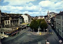 CPM Bagneres de Bigorre Allees des Coustous 