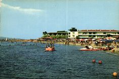 CPM La Cote d'Azur Saint Tropez Place de la Bouillabaisse 