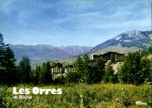 CPM Les Orres Htes Alpes Station Hiver et Ete Vue generale 