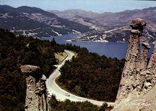 CPM Les Hautes Alpes Lac de Serre Poncon Les Demoiselles Coiffees 
