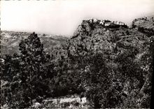 CPM Cote d'Azur Gourdon sur son rocher 