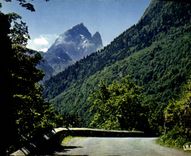 CPM Les Pyrenees Le pic du Midi d'Ossau 