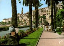 CPM La Cote d'Azur Menton A M Dans la Vieille Ville le Square Cictoria 