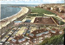 CPM Dieppe Saine Maritime Le Plage vue generale 