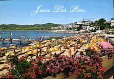 CPM Cote d'Azur French Riviera Juan Les Pins Alpes Maritimes Vue generale des plages 