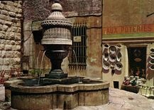 CPM La Cote d'Azur Vence La Fontaine du Peyra 